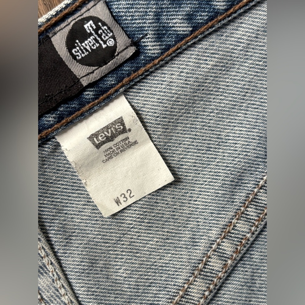 Vintage Levi’s silvertab jorts - Picture 2 of 7
